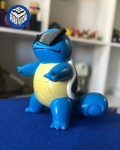 Squirtle con anteojos - comprar online