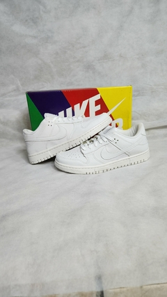 NIKE DUNK WHITE