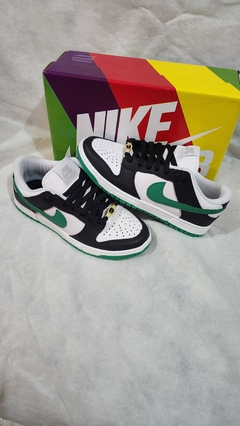 TÊNIS NIKE DUNK VERDE C/ PRETO na internet