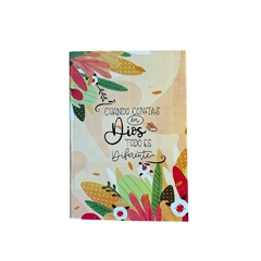 Cuaderno A5 con lomo tapa flexible "Cuando confías en Dios todo es diferente" - comprar online