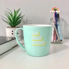 Taza térmica doble capa “Ora Confía Agradece”