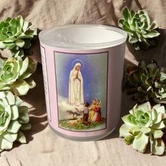 Vela votiva con vaso, estampa y oración - Nuestra Señora de Fátima