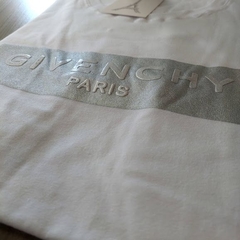 Camiseta Givenchy - Village Store