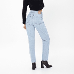 JEAN MOM RIGIDO MOMFIT - comprar online