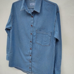 CAMISA DENIM ELASTIZADA - comprar online