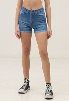 Short de Jean Inquieta Elastizado Con Ruedo