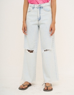 Jean Wide Leg Rigido con Roturas