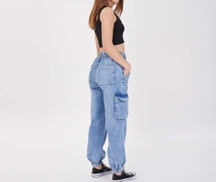 Jean Jogger cargo rigido en internet