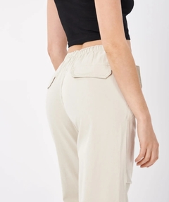 PANTALON PARACHUTE GABARDINA ELASTIZADA en internet