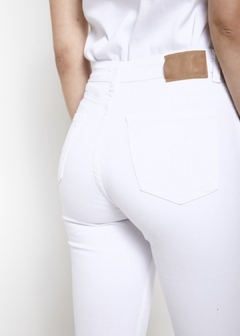 JEAN ST. MARIE SKINNY KATE WHITE en internet