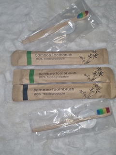 ESCOVA DE BAMBU BIODEGRADÁVEIS - MÉDIA8 na internet