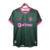 Camisa 3 Fluminense 2023 Masculina. Camisa verde e rosa que homenageia o cantor e torcedor do Fluzão Cartola, também fundador da escola de samba da Mangueira. Logo Umbro e escudo Fluzão bordados. Patch campeão da Libertadores 2023.