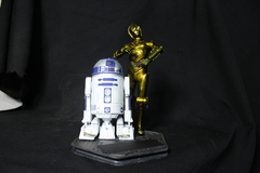 Estatua R2D2 e C3PO