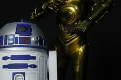 Estatua R2D2 e C3PO - Nerd Marombeiro