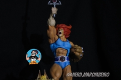 Estatua Lion Thundercats na internet