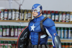 Estatua Capitão America na internet