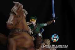 Estatua Link com Epona na internet