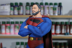 Estatua Superman Reino do Amanhã - comprar online