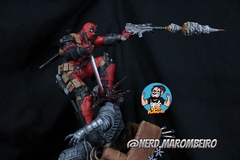 Estatua Deadpool Kills - comprar online