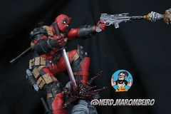 Estatua Deadpool Kills na internet