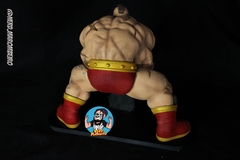 Estatua Zangief Street Fighter - Nerd Marombeiro