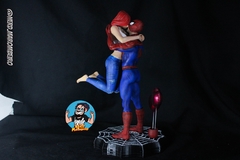 Estatua Spiderman e MJ