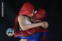 Estatua Spiderman e MJ - loja online