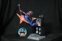 Estatua Spider Punk na internet