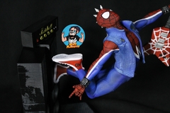 Estatua Spider Punk