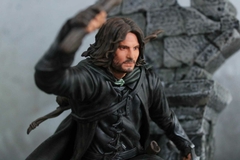 Estatua Aragorn na internet