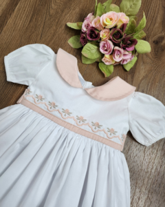 Vestido Branco Floral Rosa Claro - comprar online