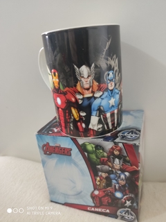 Caneca Marvel - 460 ml - Avengers Preta - Zona Criativa - comprar online