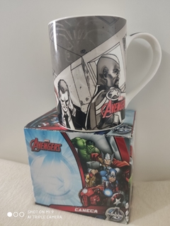 Caneca Marvel - 460 ml - Viúva Negra - Zona Criativa - Barbas do Mago