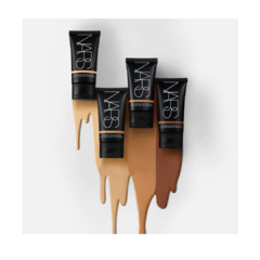 NARS PURE RADIANT TINTED MOISTURIZER (BASE DE MAQUILLAJE) - Berrykiss