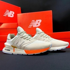 TENIS NEW BALANCE 997 CREME LARANJA