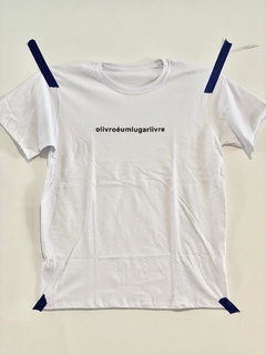Camiseta olivroéumlugarlivre - comprar online