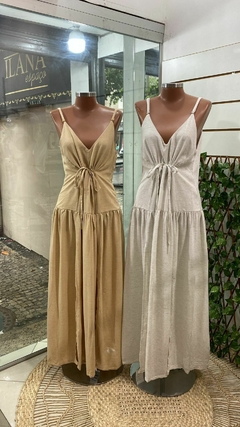 VESTIDO ALÇA FENDAS EM LINHO COR COCADA