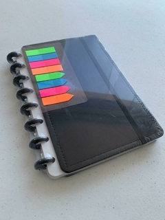 Caderno de discos preto A5 - com régua e marcadores coloridos - comprar online