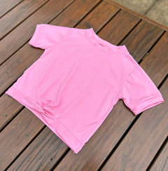 BLUSA INFANTIL CROPPED COM TORÇÃO LISA - comprar online