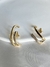 Brinco Ear Hook Cravejado Lisa Banhado a Ouro 18k - loja online