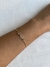 Bracelete Dourado Love na internet