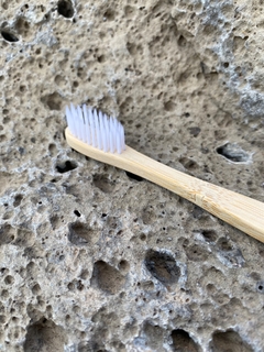 Cepillo de dientes para adulto