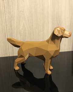 Escultura para Decoração - Cachorro Low Poly - Raça Golden Retriever - loja online