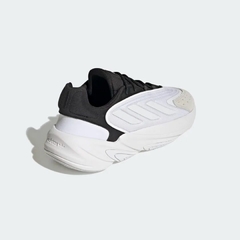 Adidas Ozelia White/Black - comprar online