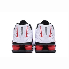 Nike shox 2025 red white