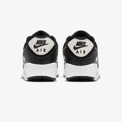 Nike Air Max 90 "Black Metallic Gold Summit White" na internet