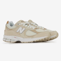 New Balance 2002R Denim Beige/White - comprar online