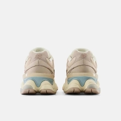 New Balance 9060 Ivory na internet