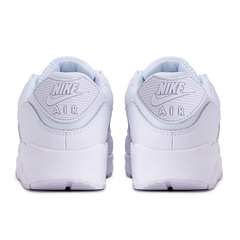 Nike Air Max 90 All White na internet