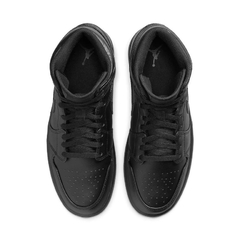 Nike Air Jordan 1 Mid "Triple Black" na internet